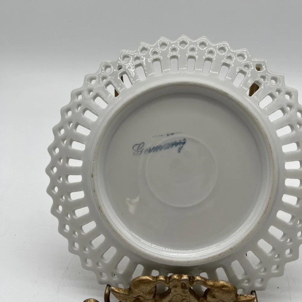 Reticulated porcelain plate from Germany with a Victorian style Set Of 11